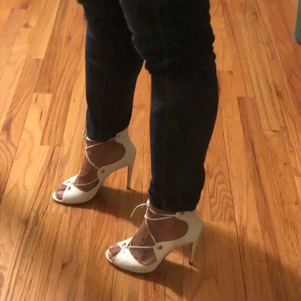 Additional Photos - image 1